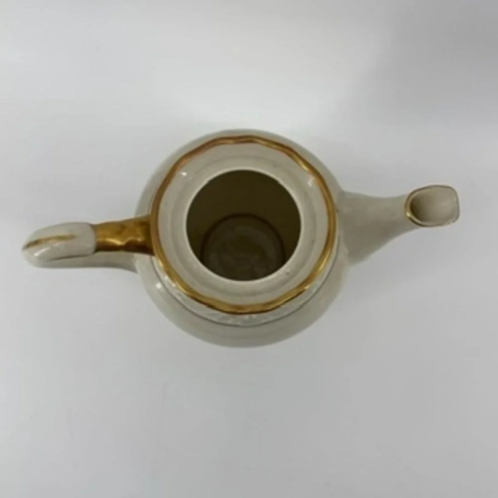Bavaria Sonnenporzellan D&R W Weissenstadt Gold Trim Scalloped Coffee Teapot